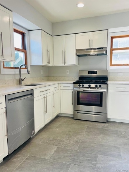 Photo - 16 Oldwood Rd S