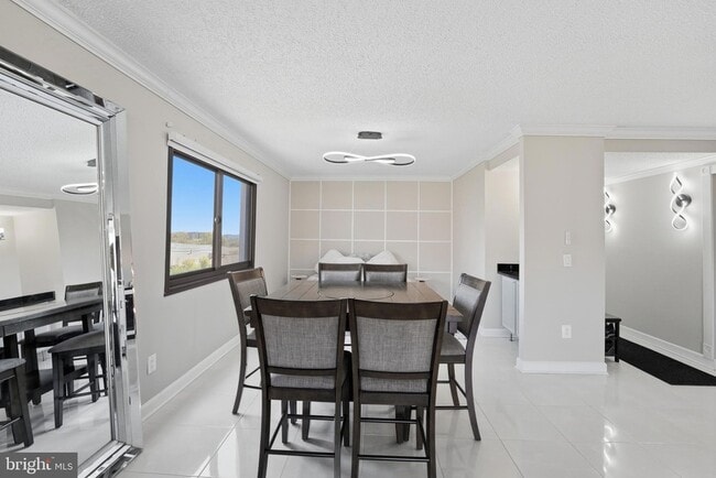 Photo - 6101 Edsall Rd Unit 1402