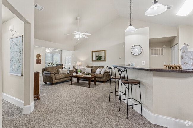 2BR, 2BA - 1,350SF - Dining Room/Living Room - Lenox Pointe