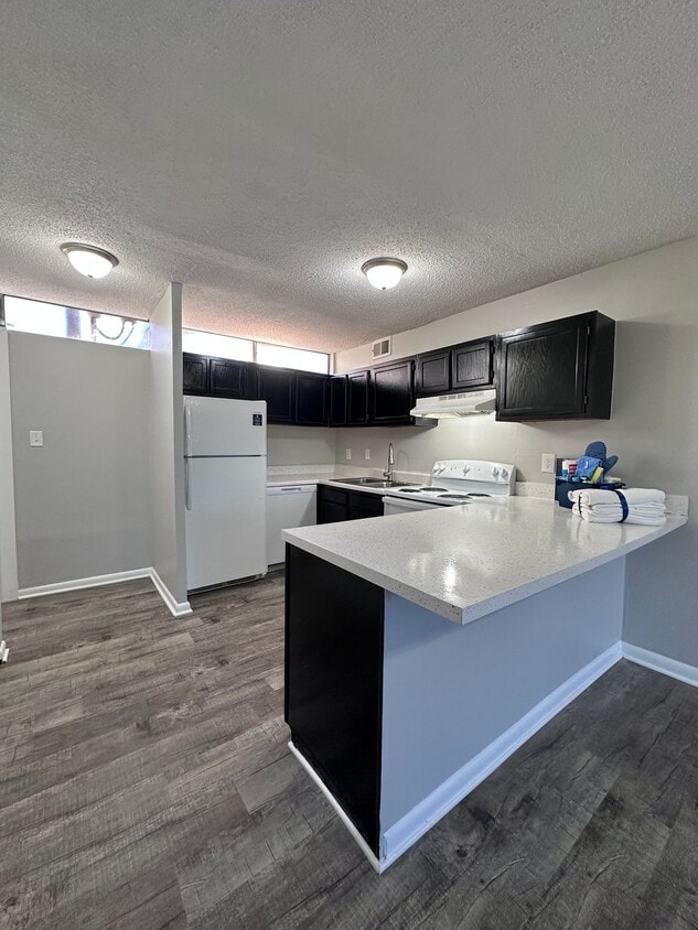 Floor Plan - 1 Bdrm Loft - Walk Down End Unit