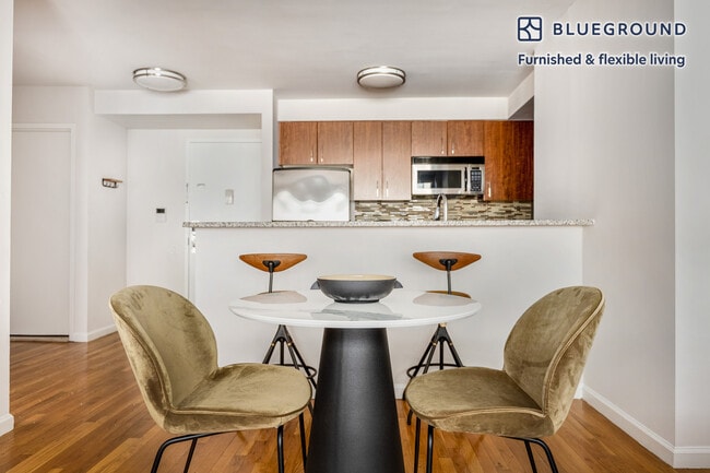 Photo - 120 W 21st St Unit SI FL8-ID704