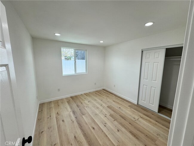 Photo - 922 E Lanzit Ave