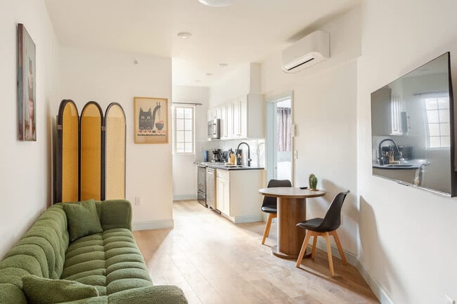 Photo - 1384 Ridge Ave Unit ID1314957P