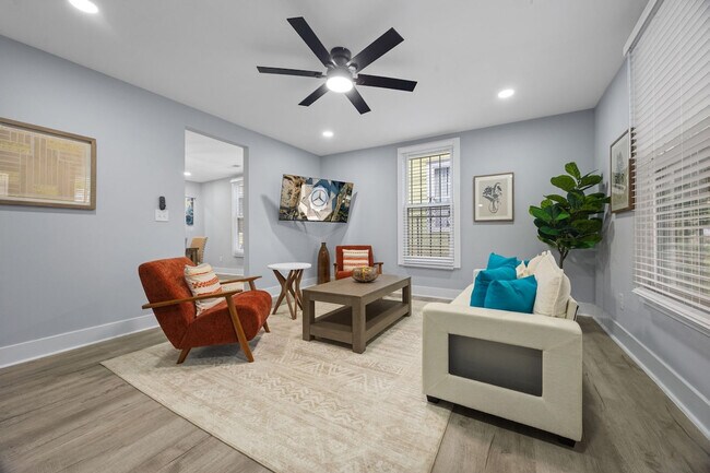 Photo - 903 Beecher St SW Unit SI ID1609614P