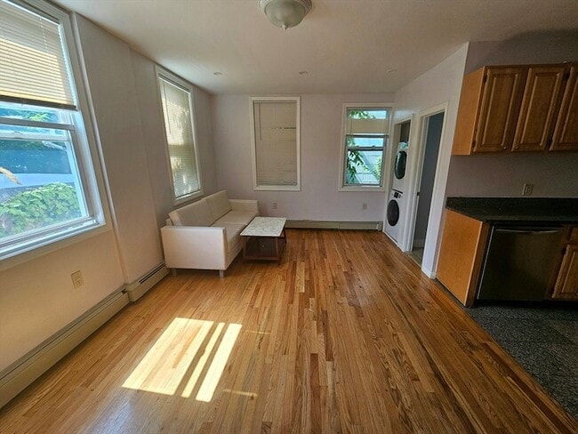 Photo - 5 River St Unit A