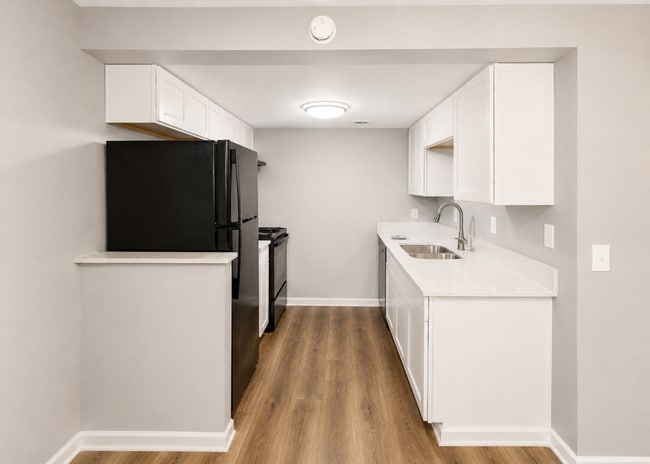Photo - Corby Grove Apartments
