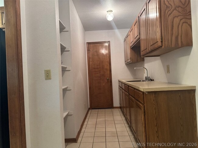 Photo - 451 W 113th St