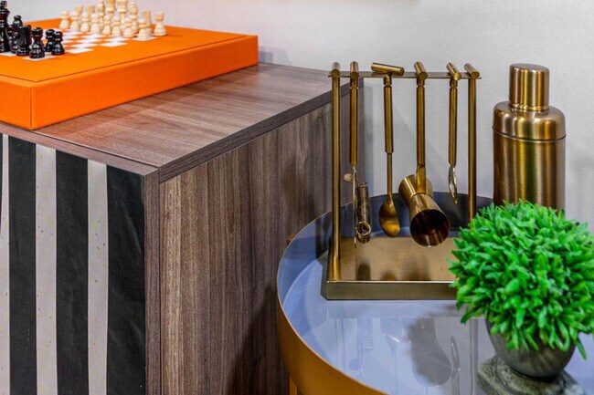 Photo - 611 Commerce St Unit ID1267080P