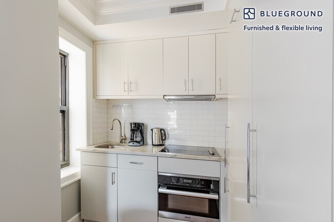 Photo - 240 W 73rd St Unit FL9-ID1932