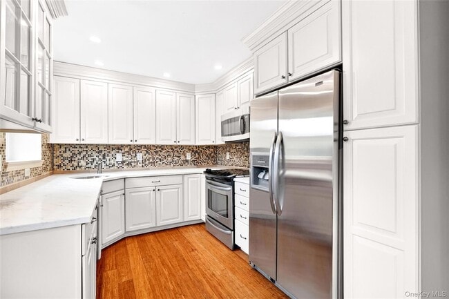 Building Photo - 972 Sierra Vista Ln Unit 972