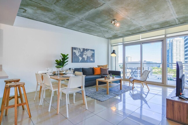 Building Photo - 3250 NE 1st Ave Unit FL10-ID1022234P