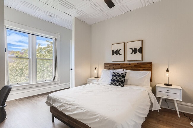 Photo - 2805 E 16th Ave Unit ID1026247P