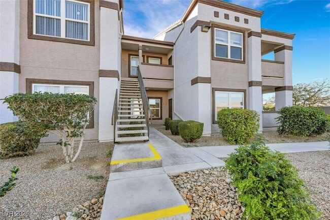 Building Photo - 7255 W Sunset Rd Unit 1087