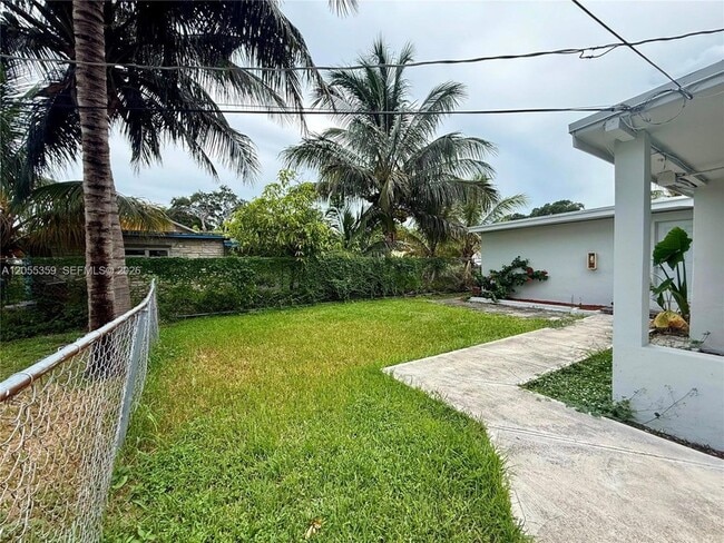 Photo - 2237 Wilson St