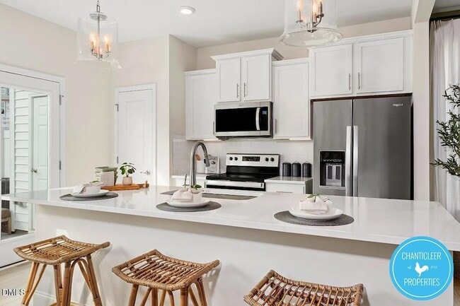 Photo - 40 Amaryllis Ln