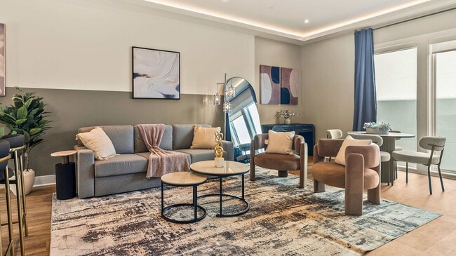 Building Photo - 1733 N Fitzhugh Ave Unit ID1226738P