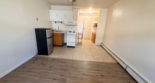 Building Photo - 4 Mill St Unit 9