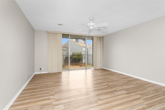 Photo - 12500 Melville Dr Unit D-234