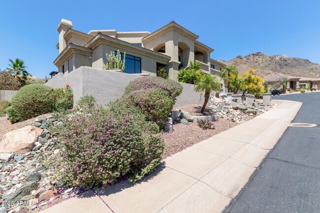 Photo - 8614 N 17th Pl