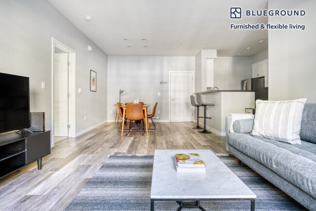 Photo - 30 Buckingham Dr Unit FL0-ID576