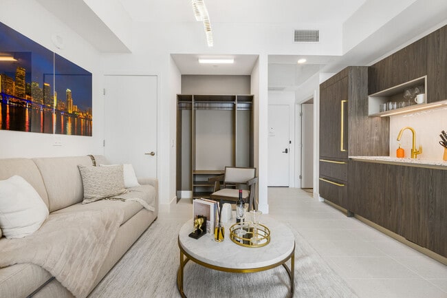 Building Photo - 159 NE 6th St Unit FL51-ID1054551P