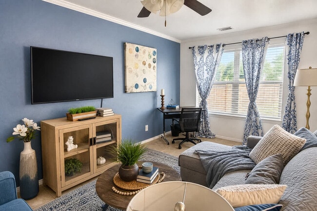 Building Photo - 3825 Oak St Unit SI ID1589931P