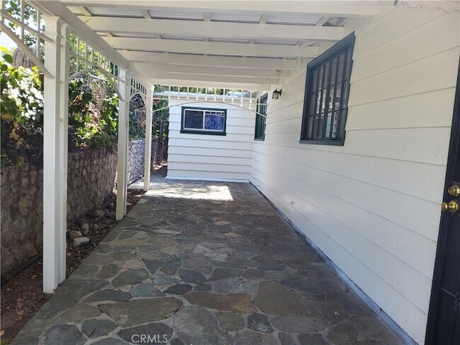 Photo - 10630 Hillhaven Ave