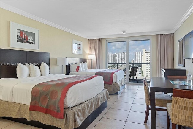 Building Photo - 19201 Collins Ave Unit 1034