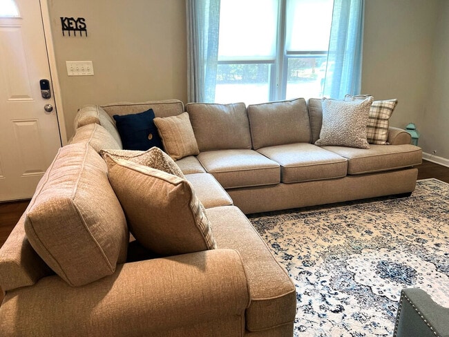 Photo - 941 Pine Manor Unit ID1234809P