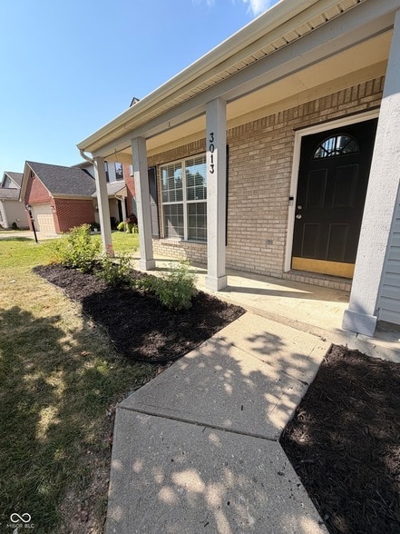Building Photo - 3013 Corbin Dr