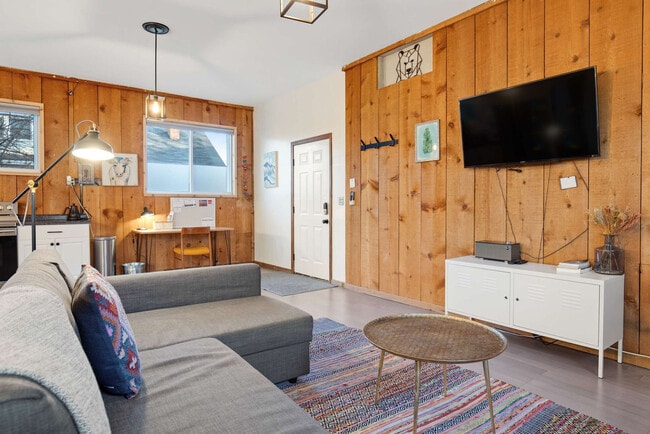 Photo - 4403 W Alpine St Unit SI ID1324062P