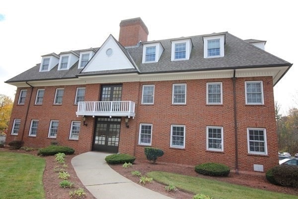 Building Photo - 132 Tyngsboro Rd Unit 1