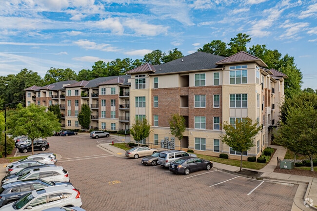 Building Exterior - 1701 North