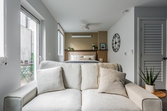 Photo - 320 Queen Anne Ave N Unit ID1364269P