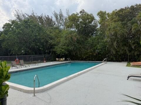 Photo - 3000 Riverside Dr Unit 2011