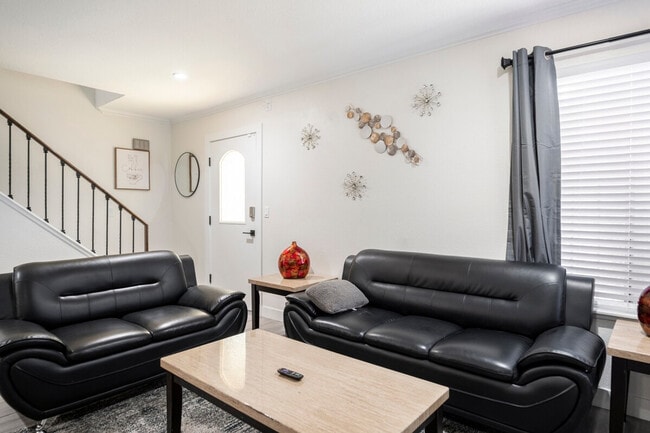 Photo - 1417 Elizabeth Ave Unit SI ID1585223P
