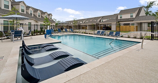 Photo - Oak Heritage Townhomes