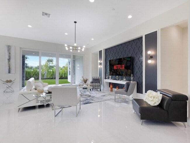 Photo - 9124 Coral Isles Cir