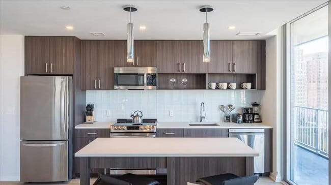 Photo - 400 Army Navy Dr Unit ID1049770P