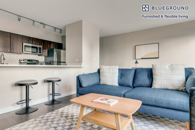 Photo - 121 W Chestnut St Unit FL13-ID1290