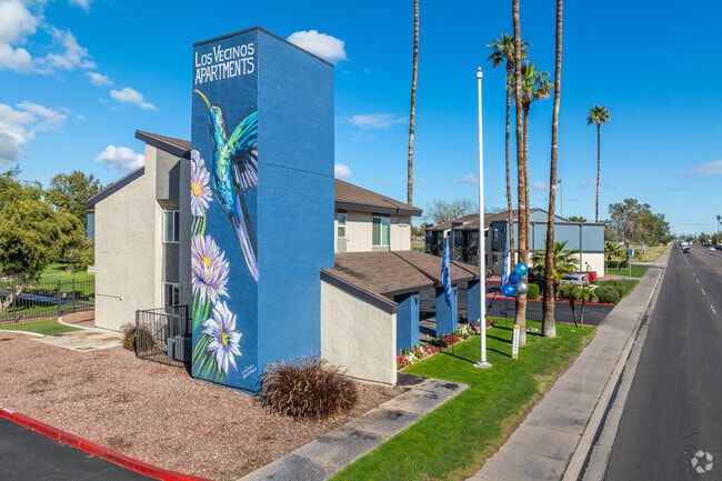 Photo - Los Vecinos Apartments