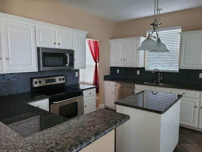 Photo - 4902 Landrun Ln