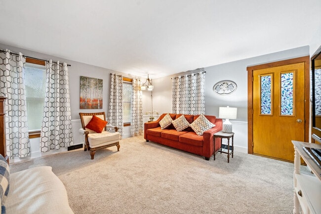 Photo - 208 E Spring St Unit SI ID1285017P