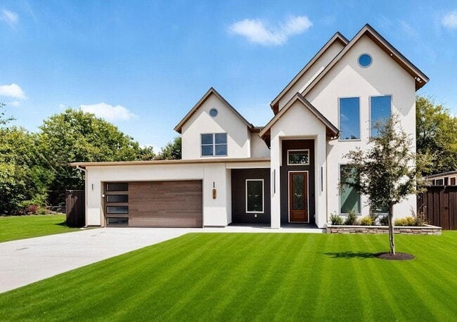 Photo - 1840 Highland Dr E