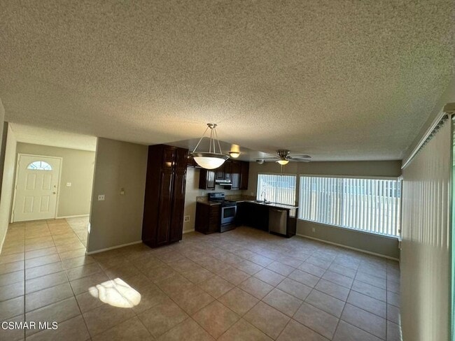 Photo - 2259 N Hietter Ave