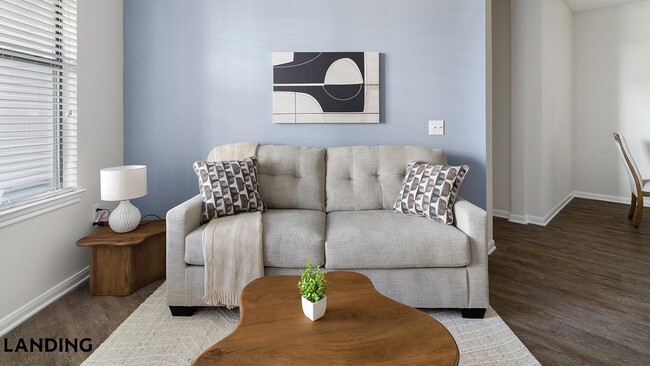 Building Photo - 14580 Crosby Fwy Unit 117