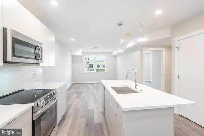 Photo - 3449 Scotts Ln Unit B324