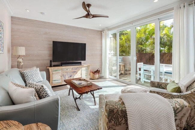 Building Photo - 1315 Whitehead St Unit ID1297834P