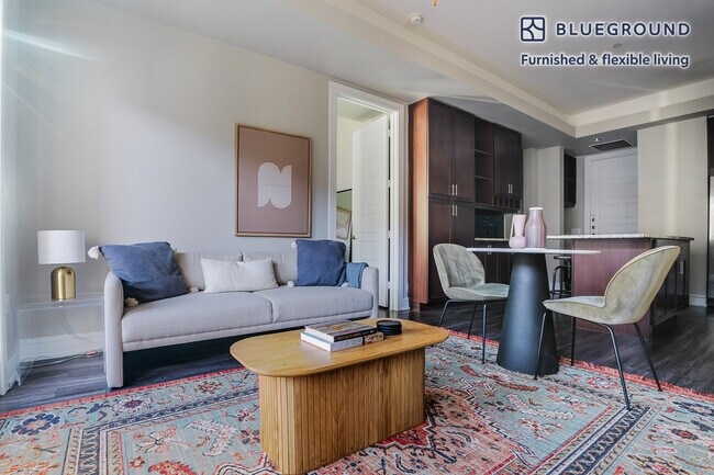 Photo - 3201 Esperanza Crossing Unit FL4-ID286