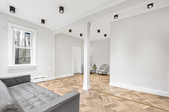 Photo - 3 Coleman St Unit ID1328121P